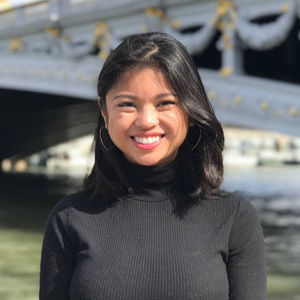 Meet your Posher, Claudia